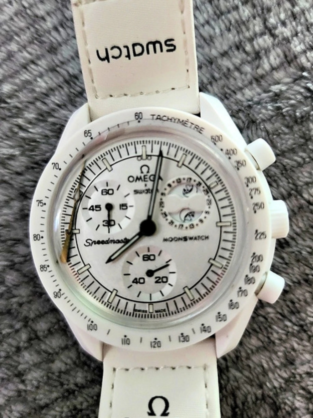 Omega MoonSwatch Speedmaster Moonphase White Watch For Repair